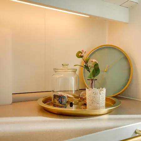 Arcadio - Modern Living *