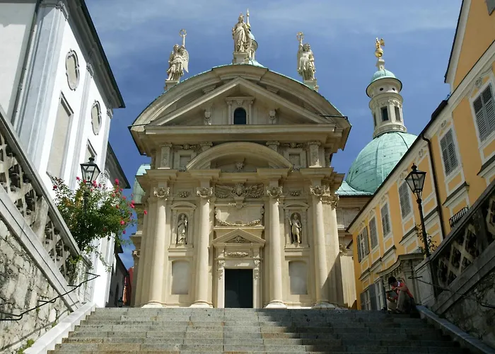 Apartment In Graz With Balcony