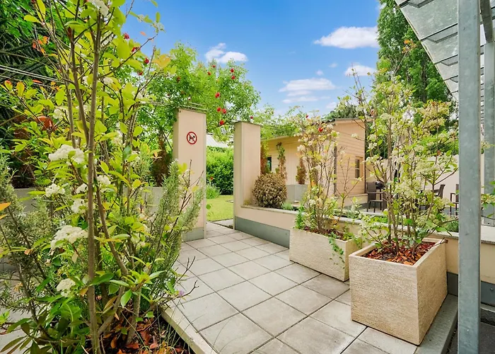 Apartment In Graz With Balcony *